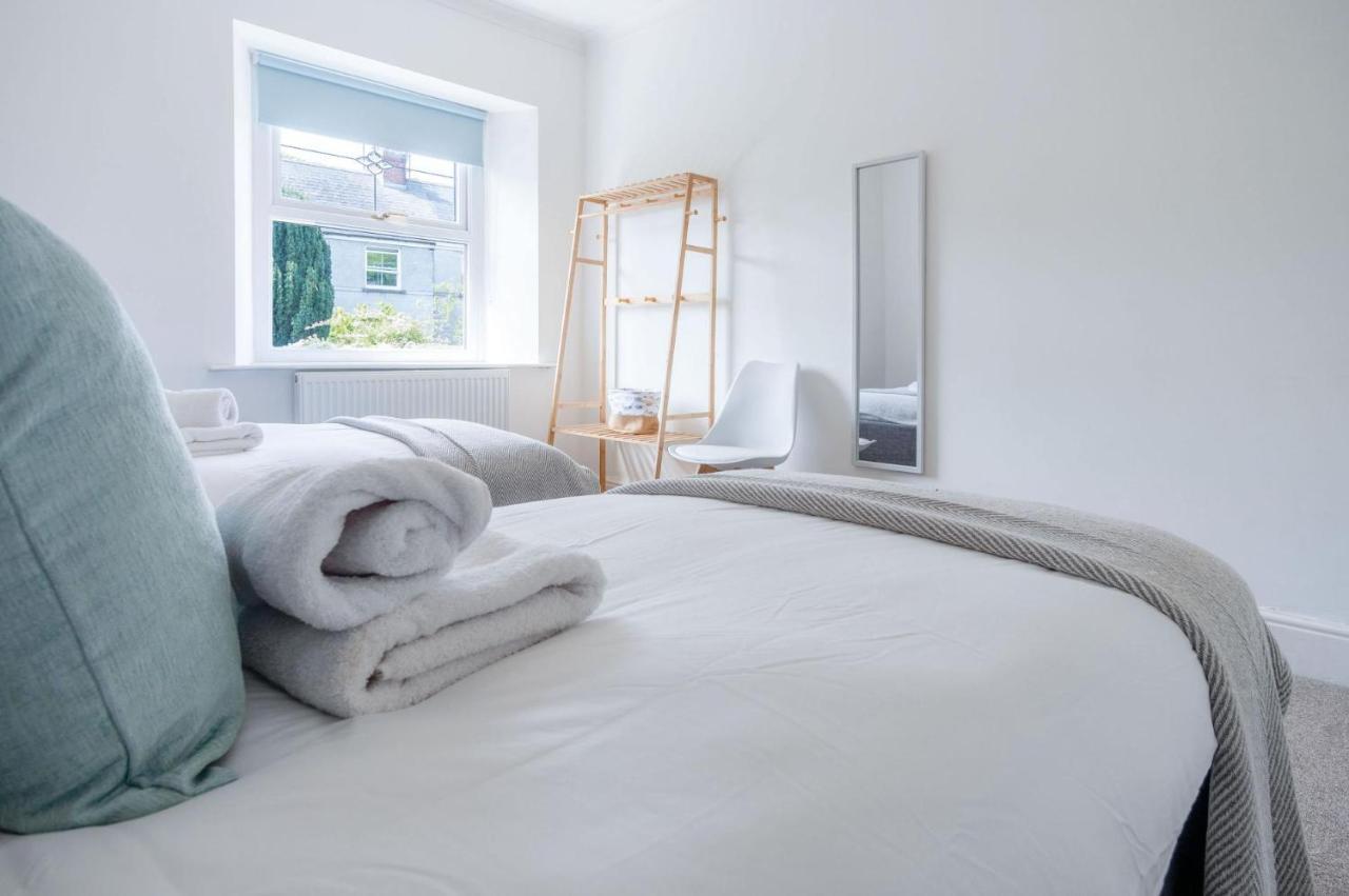 Canol Y Bryn - 3 Bedroom - *
